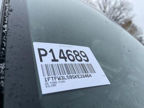 ICONIC SILVER METALLIC 2025 Ford F-150 XLT