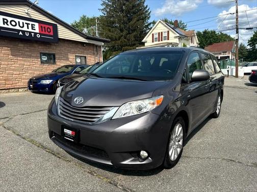 2016 Toyota Sienna XLE