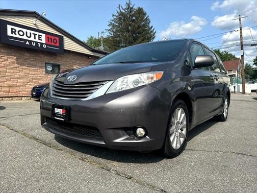 2016 Toyota Sienna XLE