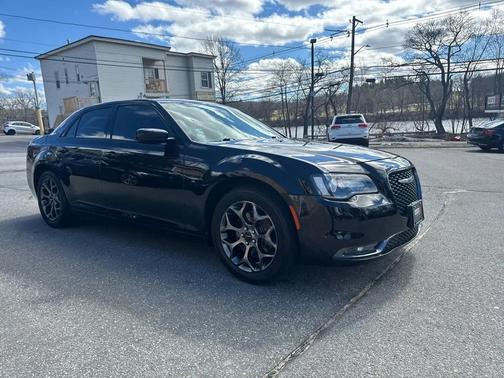 2016 Chrysler 300 S