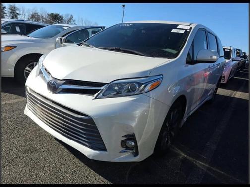 2018 Toyota Sienna XLE Premium