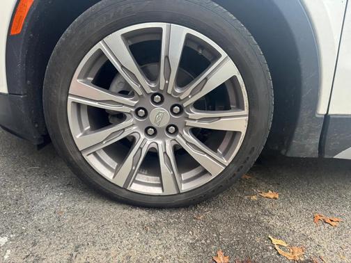 2021 Cadillac XT4 Premium Luxury