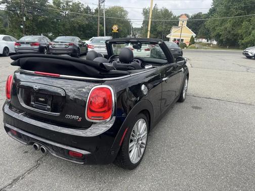 Midnight Black Metallic 2019 MINI Convertible Cooper S