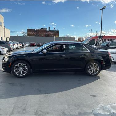 2016 Chrysler 300C Platinum