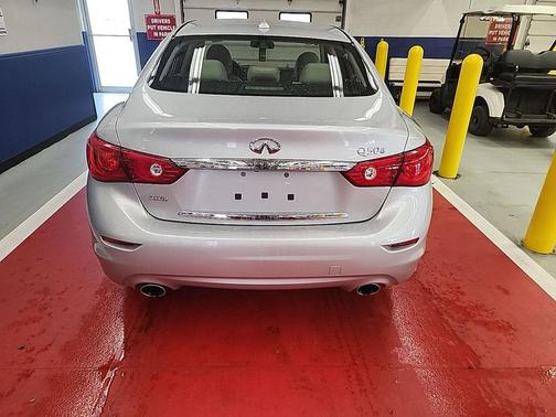 2015 INFINITI Q50 Base