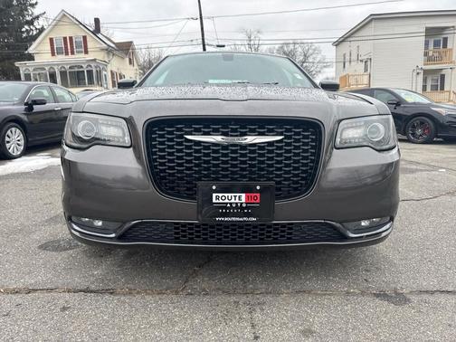 2016 Chrysler 300 S
