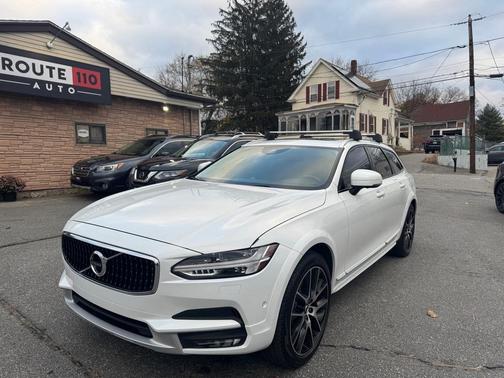 2018 Volvo V90 Cross Country T6