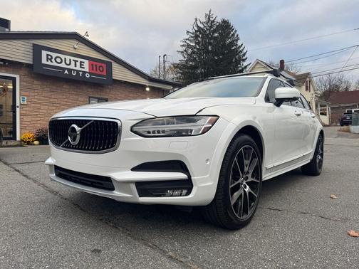 2018 Volvo V90 Cross Country T6