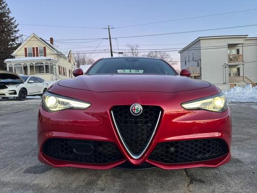 2018 Alfa Romeo Giulia Ti Sport