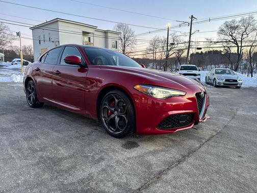 2018 Alfa Romeo Giulia Ti Sport
