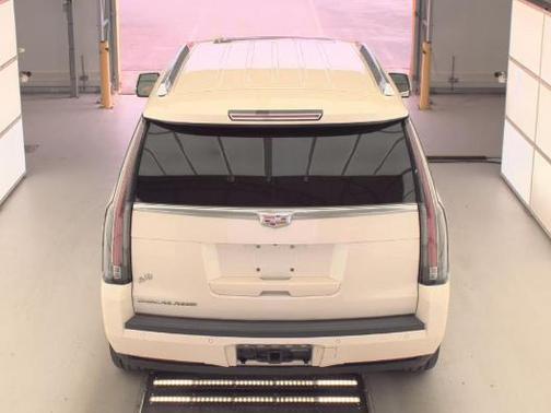 2015 Cadillac Escalade Premium