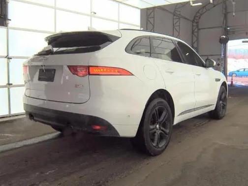 2018 Jaguar F-PACE 25t R-Sport