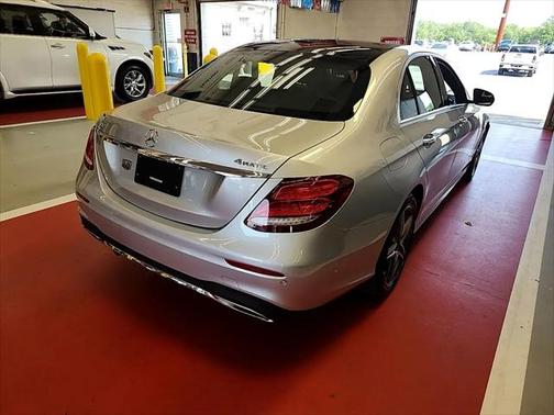 2017 Mercedes-Benz E-Class 4MATIC