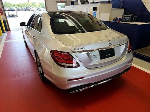 2017 Mercedes-Benz E-Class 4MATIC