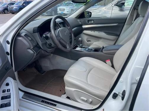 Moonlight White 2013 INFINITI G37x Base