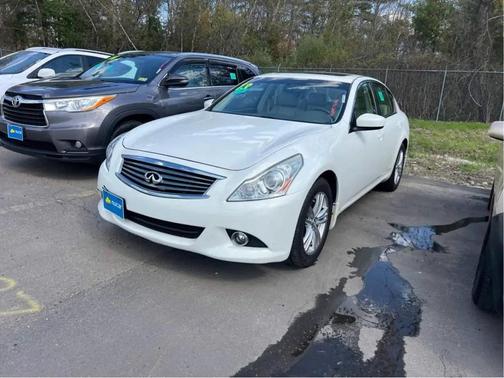 Moonlight White 2013 INFINITI G37x Base