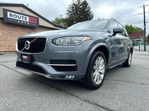 2016 Volvo XC90 T6 Momentum