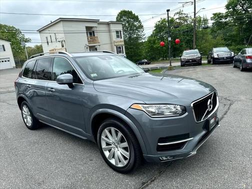 2016 Volvo XC90 T6 Momentum