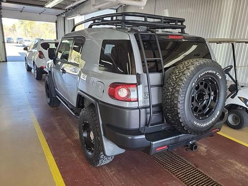 2013 Toyota FJ Cruiser Base
