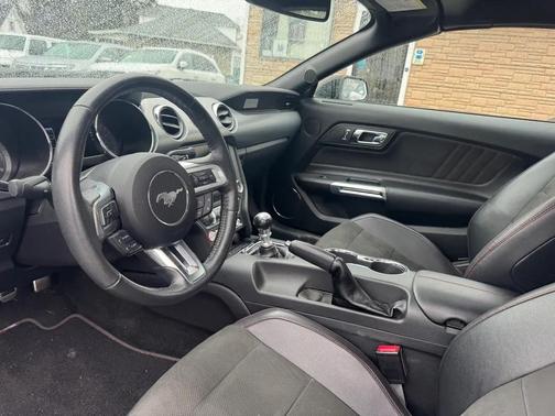 2017 Ford Mustang GT Premium