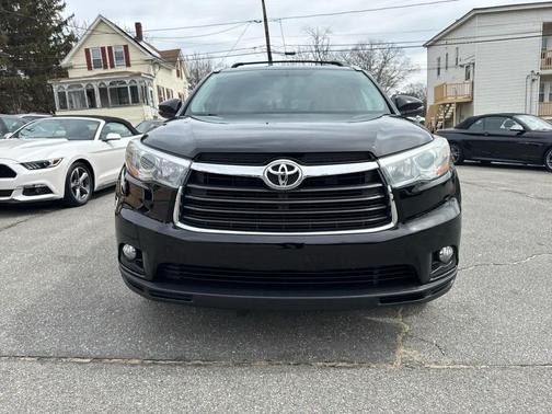 Attitude Black Metallic 2015 Toyota Highlander XLE