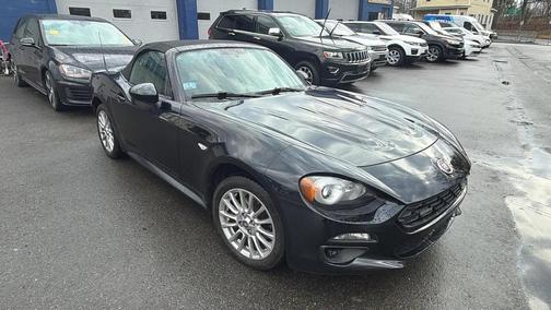 Nero Cinema Jet Black 2017 FIAT 124 Spider Base