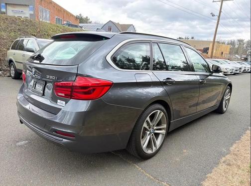 2018 BMW 330 xDrive