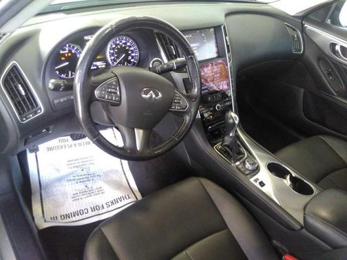 2015 INFINITI Q50 Premium