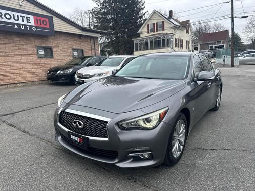 2015 INFINITI Q50 Premium