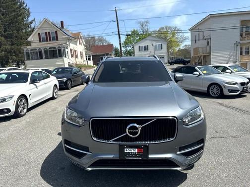 2016 Volvo XC90 T5 Momentum