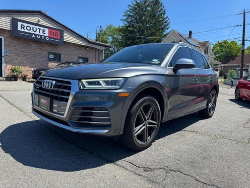 Daytona Gray Pearl Effect 2020 Audi SQ5 3.0T Premium Plus