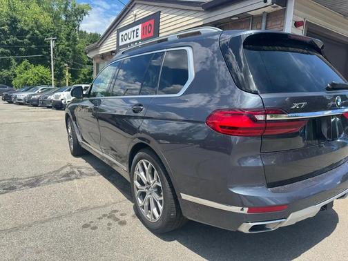 Gray 2019 BMW X7 xDrive40i