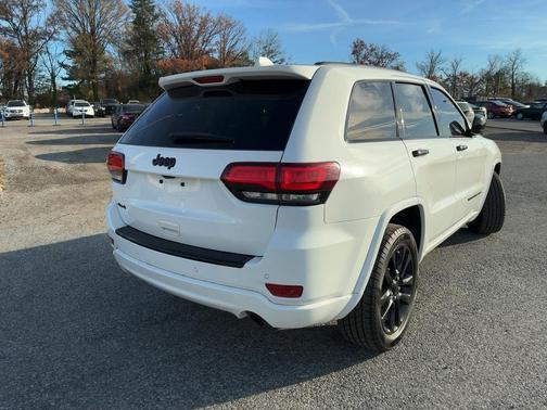 2018 Jeep Grand Cherokee Altitude