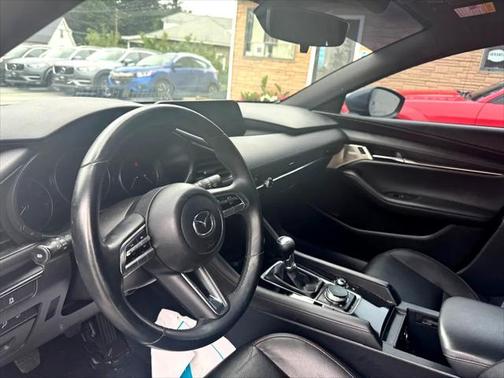 2020 Mazda Mazda3 FWD w/Premium Package