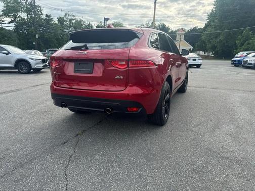 Firenze Red Metallic 2019 Jaguar F-PACE R - SPORT