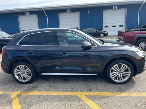 2018 Audi Q5 2.0T Premium Plus