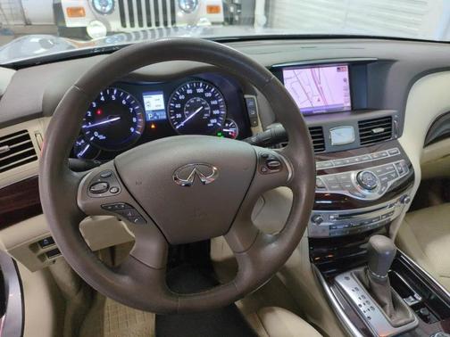 Liquid Platinum 2013 INFINITI M37x Base