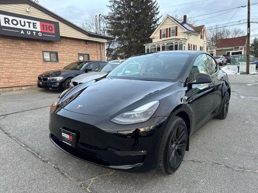 2024 Tesla Model Y Long Range Dual Motor All-Wheel Drive