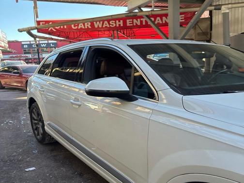 2017 Audi Q7 3.0T Premium