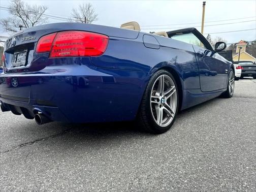 2011 BMW 335 2dr Conv 335is