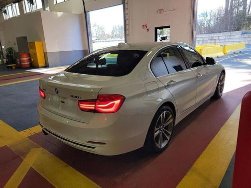 White 2017 BMW 330 xDrive