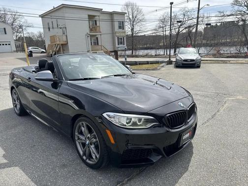 Black Sapphire Metallic 2016 BMW M2 Base