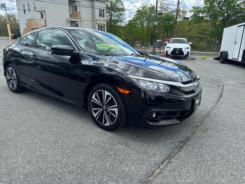 Black 2017 Honda Civic EX-T