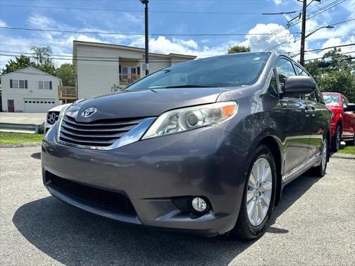 2015 Toyota Sienna XLE