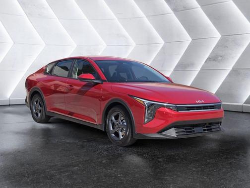 Currant Red 2026 Kia K4 LXS