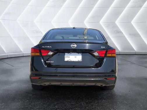 Super Black 2024 Nissan Altima 2.5 SV
