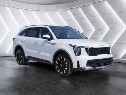Glacial White Pearl 2026 Kia Sorento EX