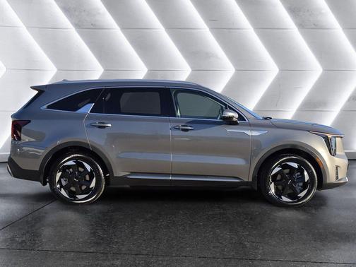 Volcanic Sand 2026 Kia Sorento Hybrid EX