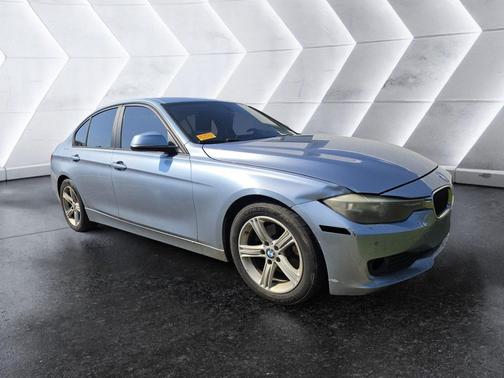 Liquid Blue Metallic 2015 BMW 320 i