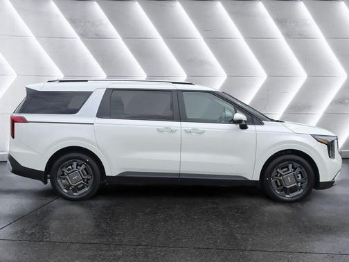 Snow White Pearl 2026 Kia Carnival Hybrid EX